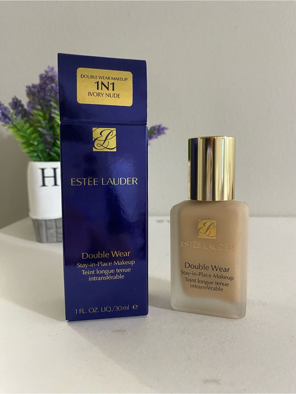 1N1 Ivory Nude, Estee Lauder Double Wear Foundation, 1 OZ, Original Formula, NEW